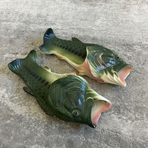 Rivers Edge Bass Fish Flip Flops Slides Sandals Men's 11 12 Slip On Funny Gift - Picture 1 of 7